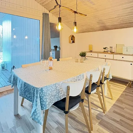 Gorgeous In With Kitchen * Tranekær