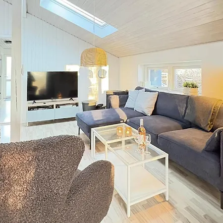 Gorgeous In With Kitchen Feriehus *