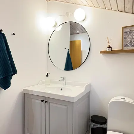 Holiday home Gorgeous In With Kitchen *